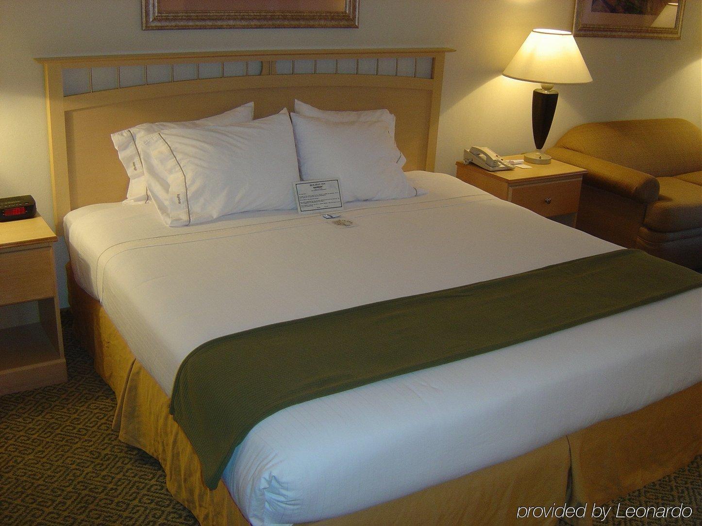 Holiday Inn Express Hotel & Suites Raleigh North - Wake Forest By Ihg Pokoj fotografie