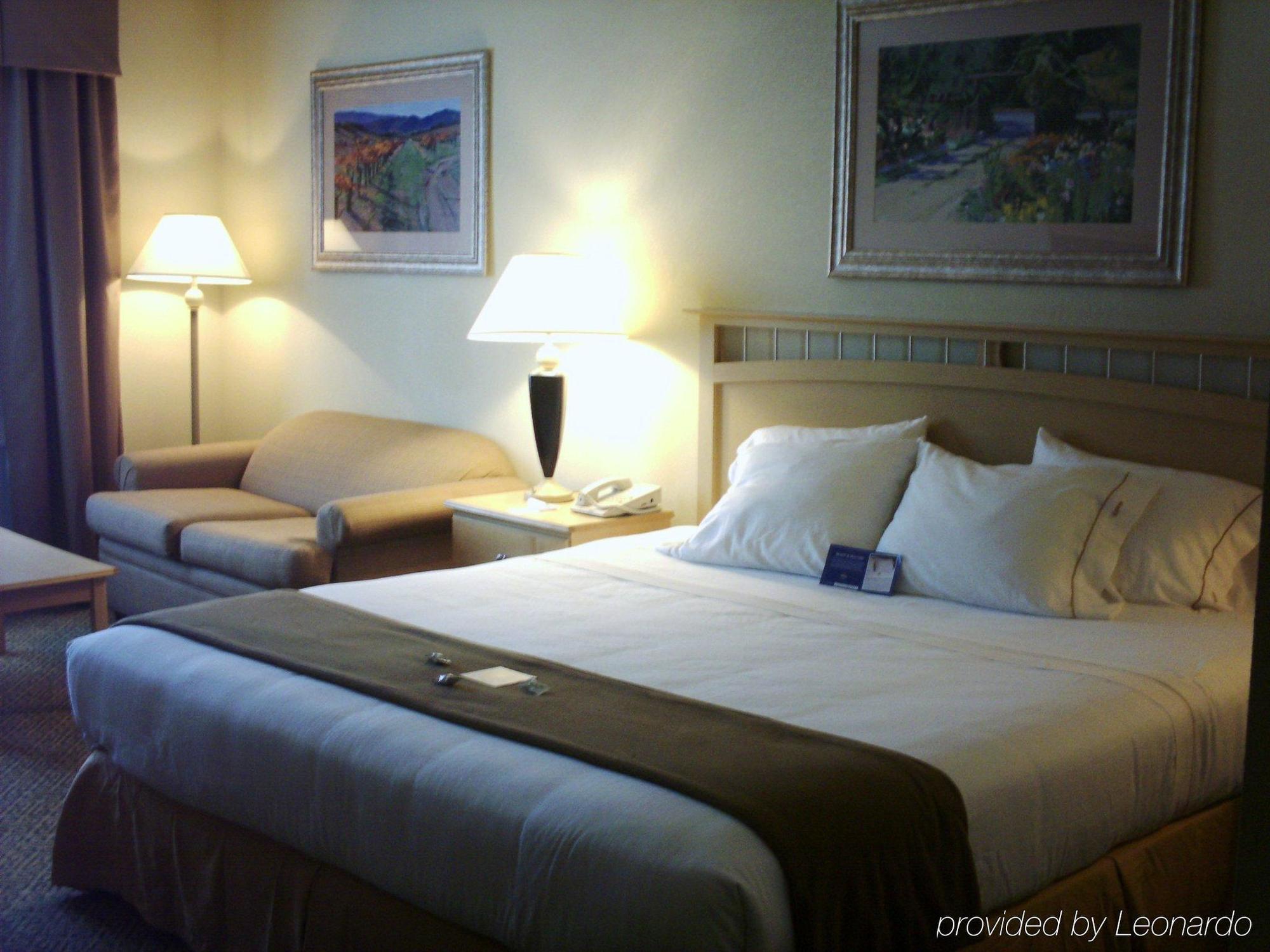 Holiday Inn Express Hotel & Suites Raleigh North - Wake Forest By Ihg Pokoj fotografie